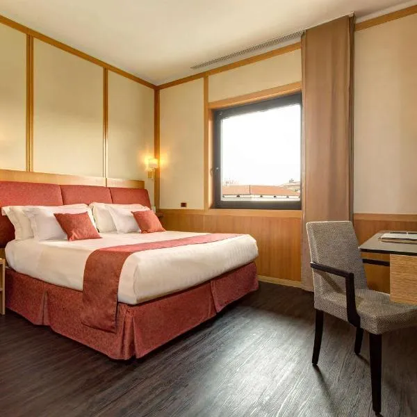 Best Western Hotel President - Colosseo，位于Capannelle的酒店