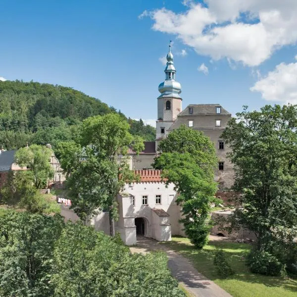 Zamek Sarny - Schloss Scharfeneck，位于Ludwikowice Kłodzkie的酒店