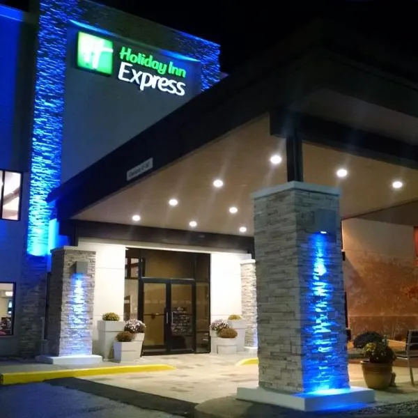 Holiday Inn Express Cloverdale - Greencastle by IHG，位于Cloverdale的酒店