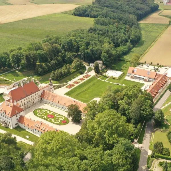 Schloss Thalheim，位于黑措根堡的酒店