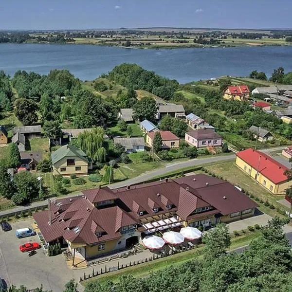 马里纳酒店，位于Nowa Wieś的酒店