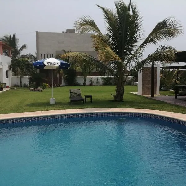 Hotel Arrecife Chachalacas，位于Palmas de Arriba的酒店