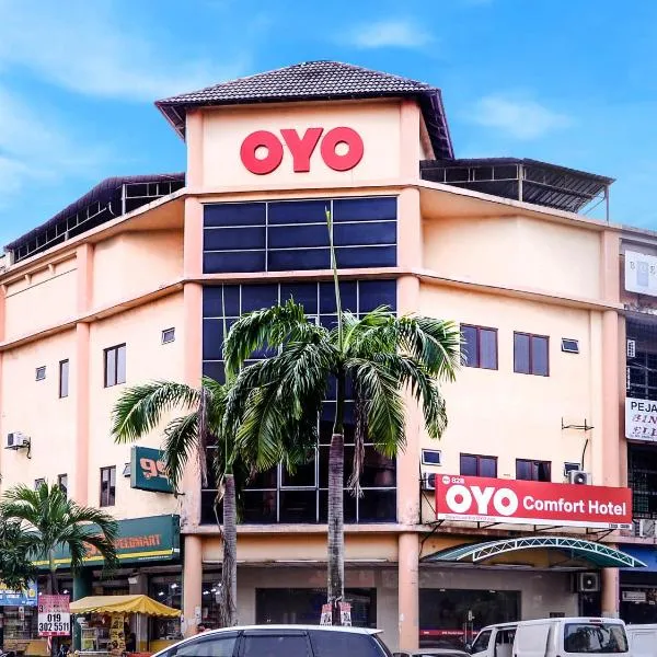 Super OYO 828 Comfort Hotel Shah Alam，位于Kampong Jalan Kebun的酒店