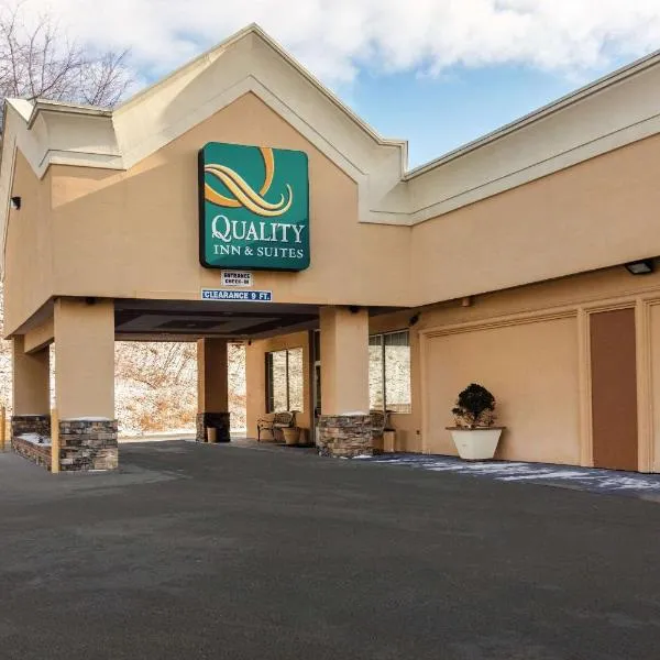 Quality Inn & Suites Indiana South，位于印第安纳的酒店