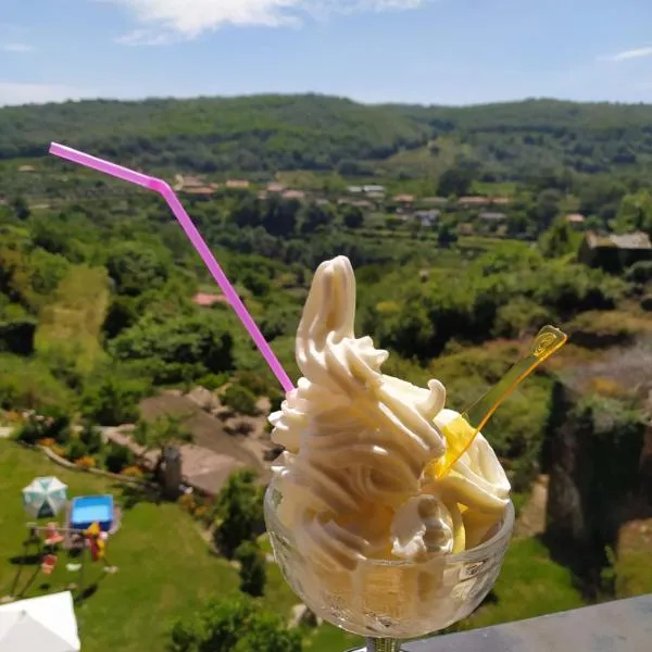 Hotel El Yedron，位于Tejeda de Tiétar的酒店