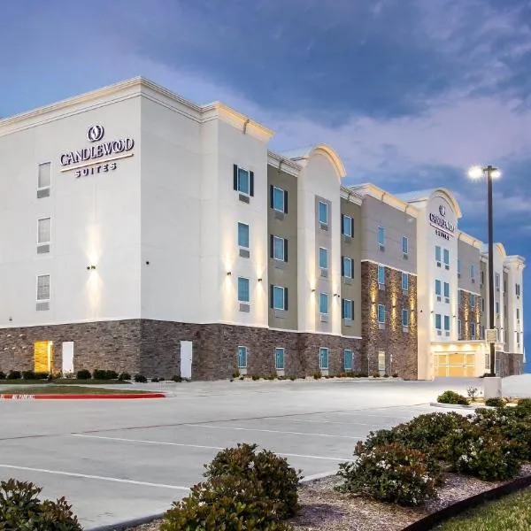 Candlewood Suites Waco, an IHG Hotel，位于Hewitt的酒店