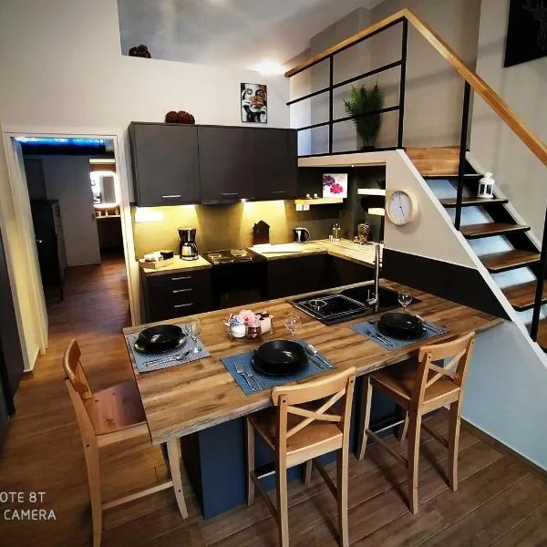 Key for Kiato House-Modern Loft design，位于基亚通的酒店