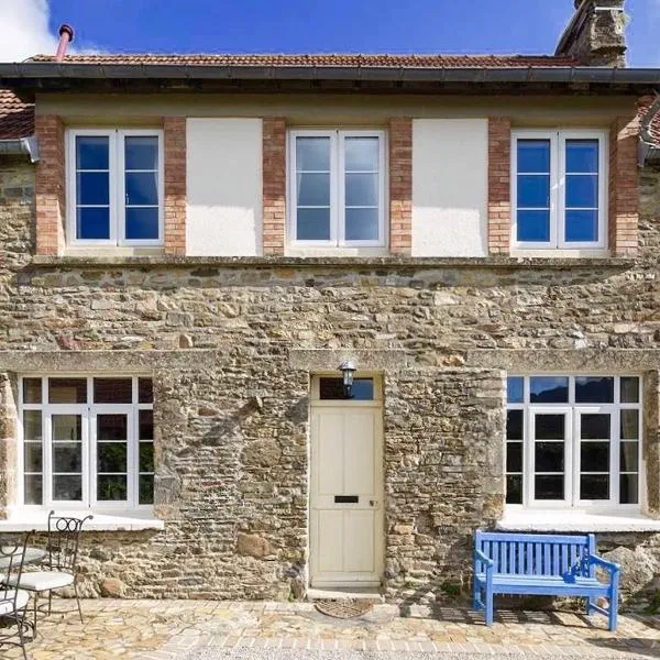 Glatigny Farmhouse - close to beach - proche de la plage，位于Créances的酒店