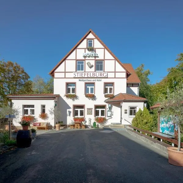 Stiefelburg Der Berghof，位于Nauendorf的酒店