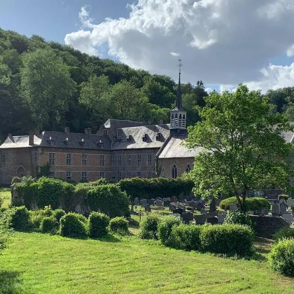 Abbaye Notre-Dame du Vivier - Le Bief du Vivier，位于Fernelmont的酒店