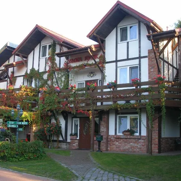 Złota Rybka，位于Debina的酒店