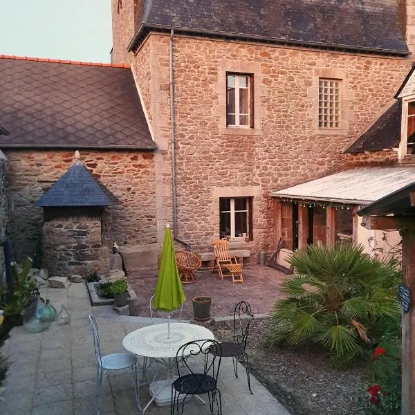 les forges du lou，位于Jugon Les Lacs的酒店