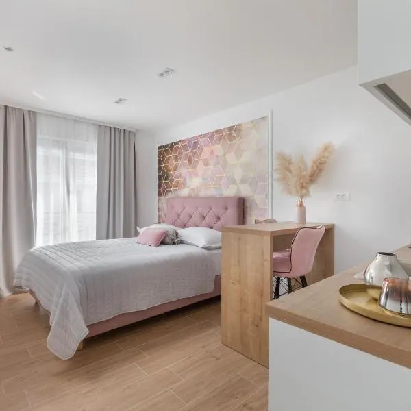 IvMaLu Apartments，位于图彻皮的酒店