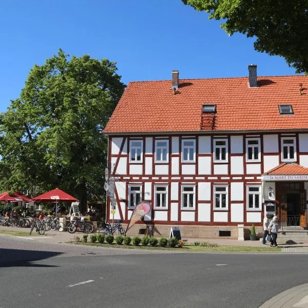 Landgasthof-Hotel Zur Linde，位于Großenlüder的酒店