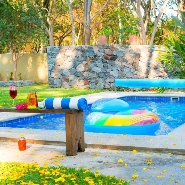 Htl & Villas Comala, alberca , parking, céntricas, Petfriendly，位于Comala的酒店