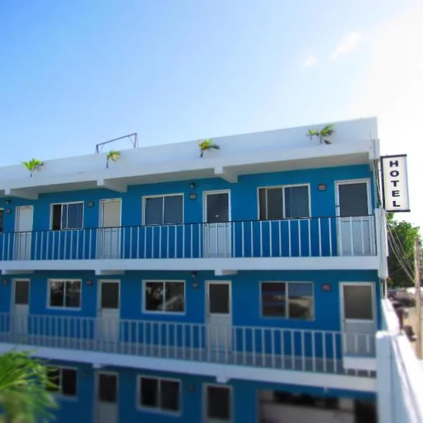 Blue Coconut Cancun Hotel，位于坎昆的酒店