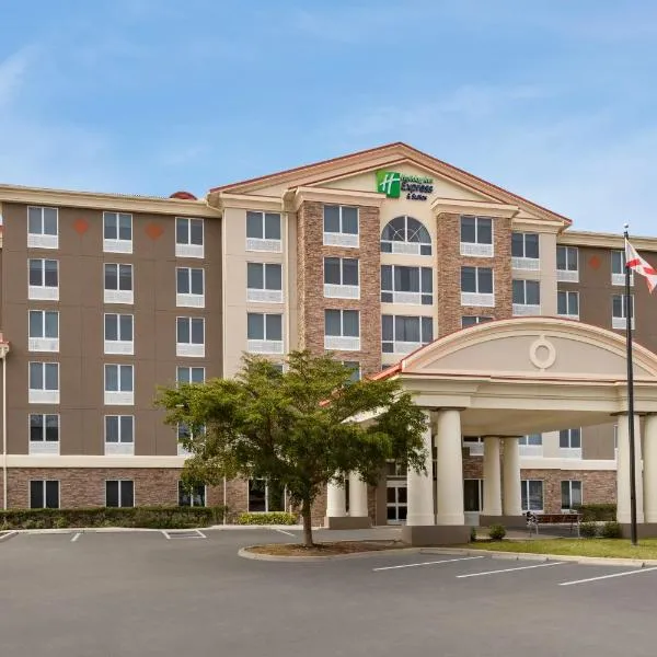Holiday Inn Express Hotel & Suites Fort Myers East - The Forum, an IHG Hotel，位于Alva的酒店