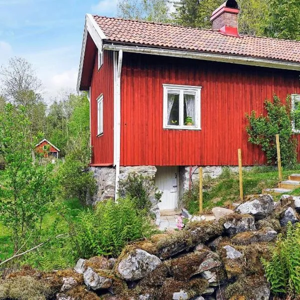 6 person holiday home in HEN N，位于Hälleviksstrand的酒店