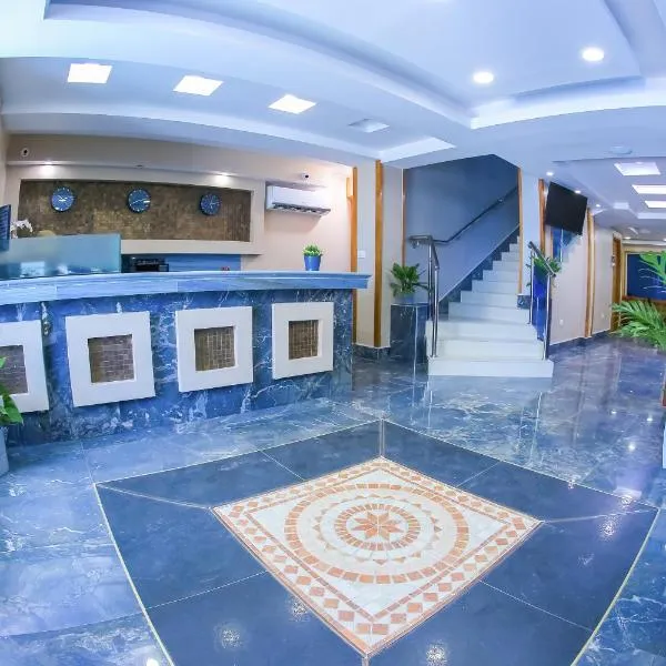 Hotel Vicentina，位于博卡奇卡的酒店