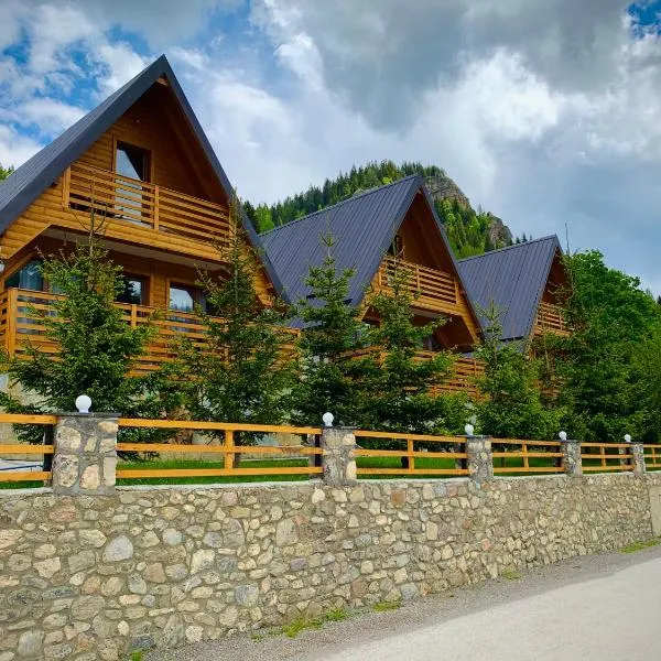 Art Resort，位于佩奇的酒店