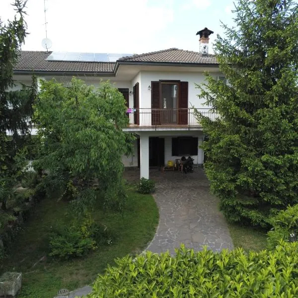 B&B dal Giotu，位于Gravellona的酒店