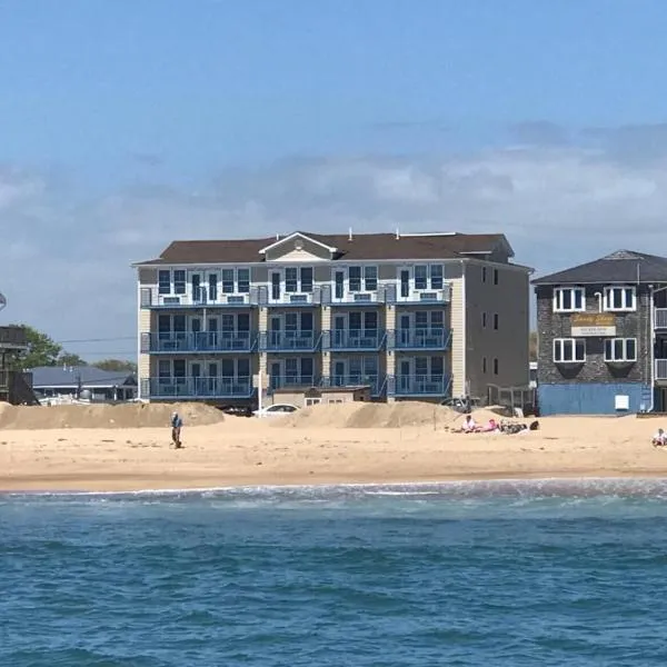 Misquamicut Beach Front Inn，位于纳拉甘西特的酒店