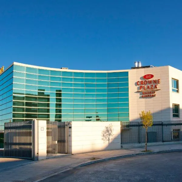 Hotel Crowne Plaza Madrid Airport，位于梅霍拉达-德尔坎波的酒店