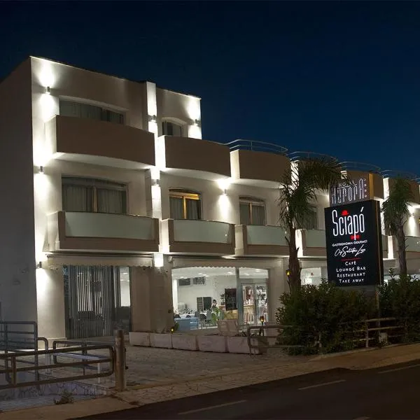 Hotel Aurora，位于Villaggio Resta的酒店