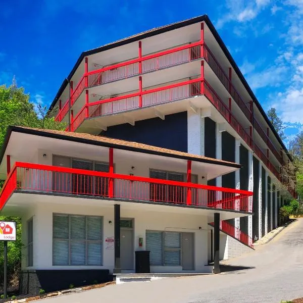 Gatlinburg View Lodge，位于加特林堡的酒店