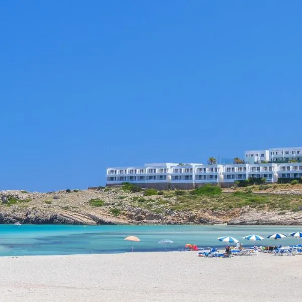 Beach Club Menorca，位于蓬塔格罗萨的酒店