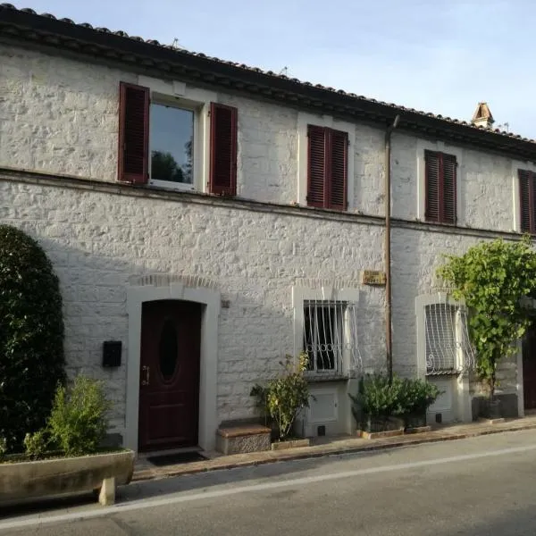 B&B Capo Le Vigne，位于锡罗洛的酒店