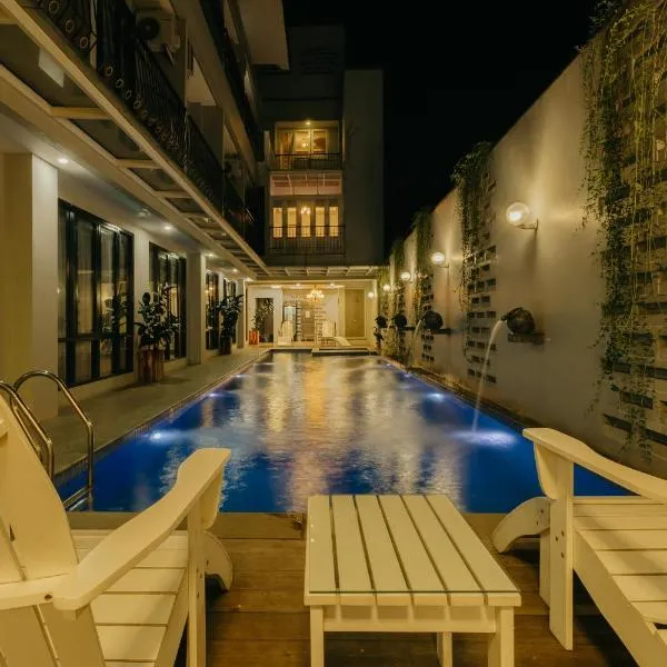 Urbanest Inn House TB Simatupang，位于雅加达的酒店
