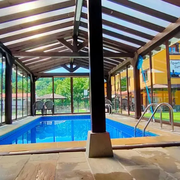 Apartamentos El Castañeu，位于科里奥的酒店