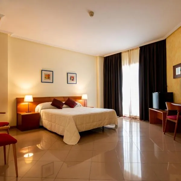 普拉亚索尔酒店，位于Viña de Raja的酒店