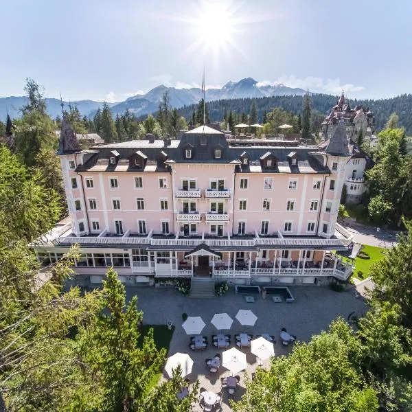 Romantik Hotel Schweizerhof & Spa，位于Tenna的酒店