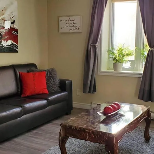 2-Bedroom Apartment Sweet #2 by Amazing Property Rentals，位于加蒂诺的酒店