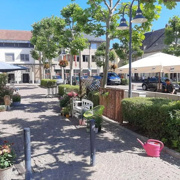 Gästehaus "Am Marktplatz"，位于Staudernheim的酒店