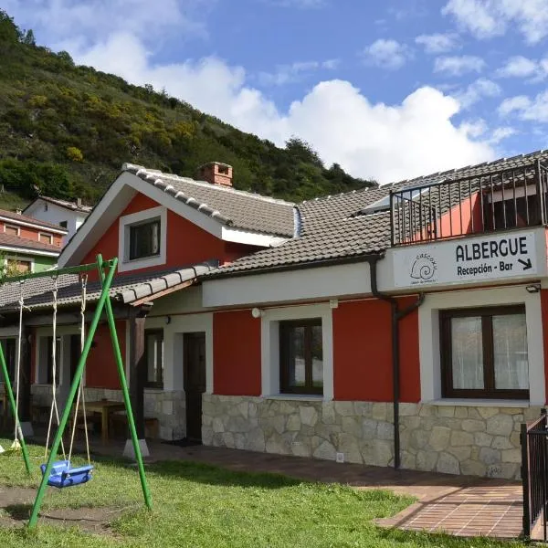 Albergue Cascoxu，位于Campomanes的酒店