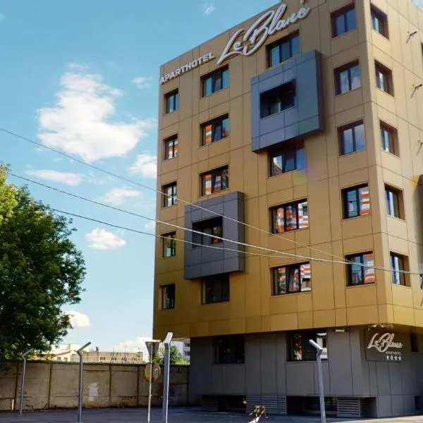 Le Blanc ApartHotel，位于布加勒斯特的酒店