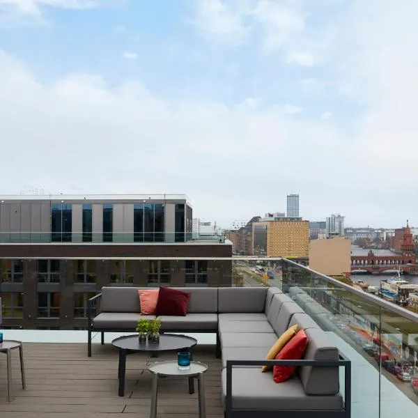 Hotel Indigo Berlin - East Side Gallery，位于柏林的酒店