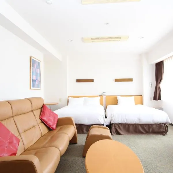 Hotel BB Fast Sakuranbo Higashine，位于Obanazawa的酒店