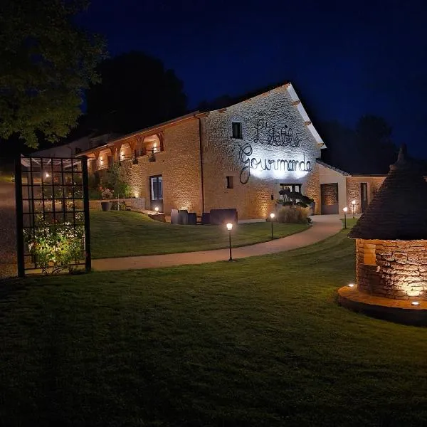 L'étable gourmande chambres d'hôtes et ferme auberge，位于La Villedieu的酒店