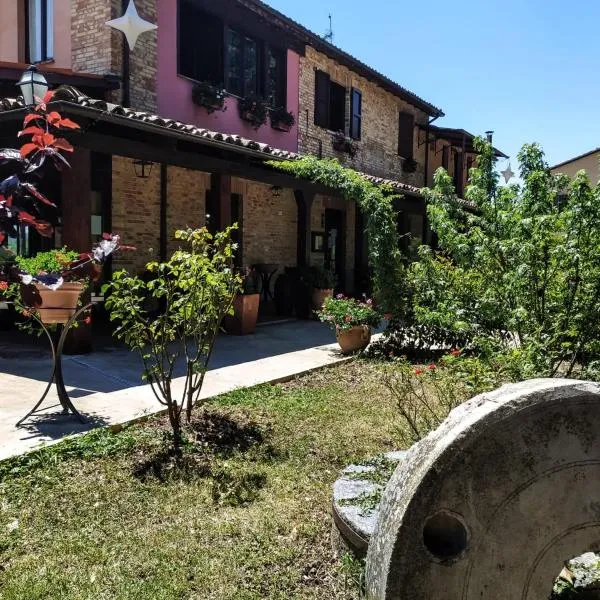 Agriturismo La Corte Sul Lago，位于Isola的酒店