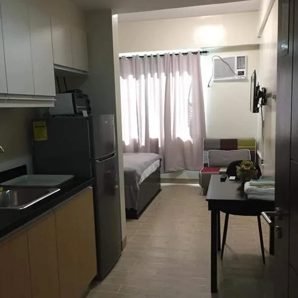 Furnished Studio Megaworld 7M，位于伊洛伊洛的酒店