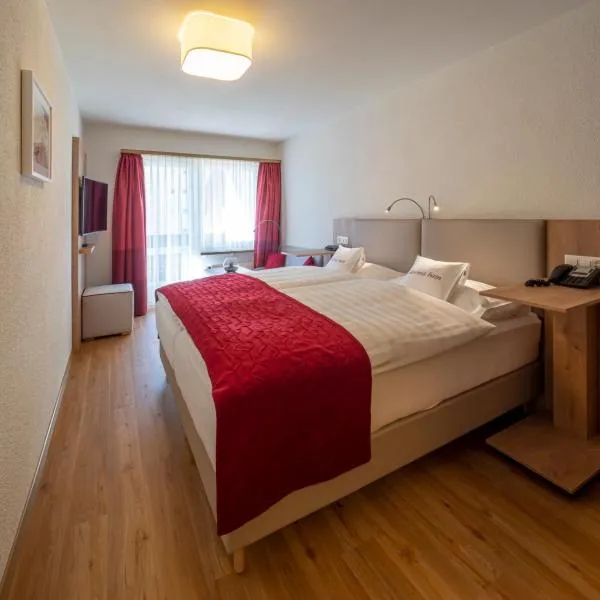 Hotel Sonne St. Moritz 3* Superior，位于希尔斯·巴塞尔吉亚的酒店