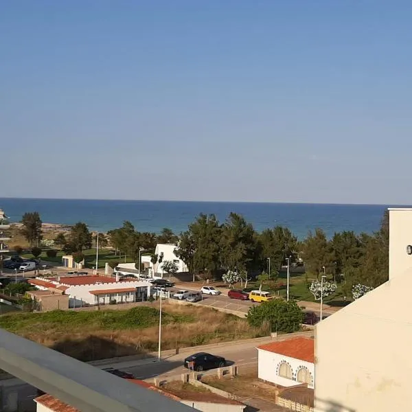 Atico playa Moncofar，位于阿尔梅纳拉的酒店