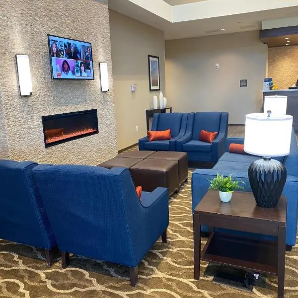 Comfort Suites Midland West，位于Midland Airpark的酒店