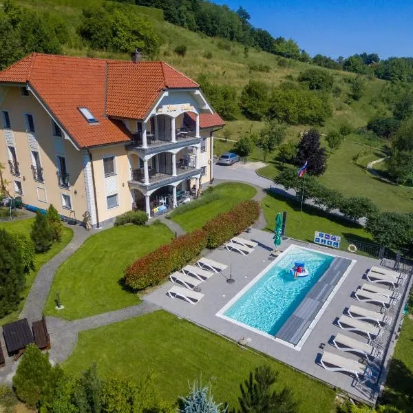 席尔瓦玛丽亚别墅公寓，位于Bistrica ob Sotli的酒店
