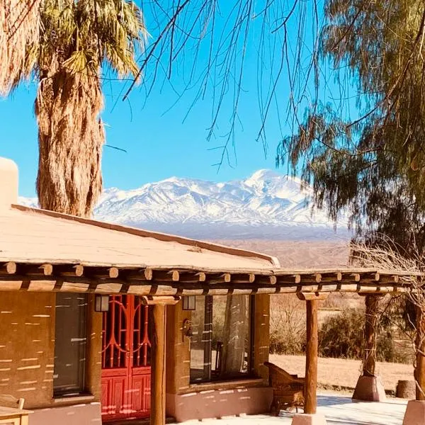 LOVELY MOUNTAIN HOUSE in a finca，位于Calingasta的酒店