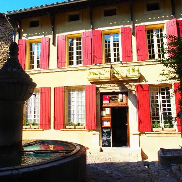 Hostellerie Le Beffroi，位于Saint-Marcellin-lès-Vaison的酒店